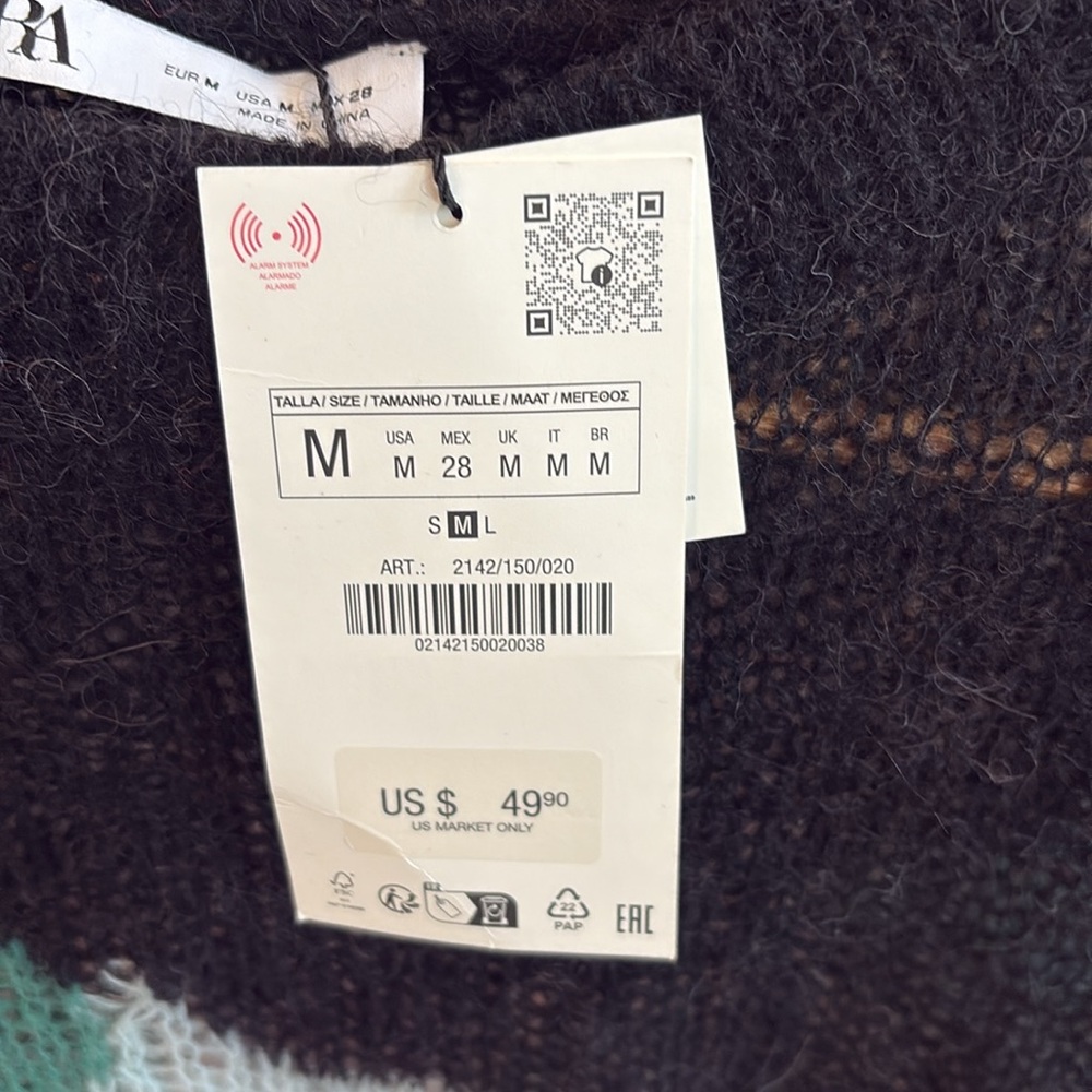 Sweater - Picture 2 of 5